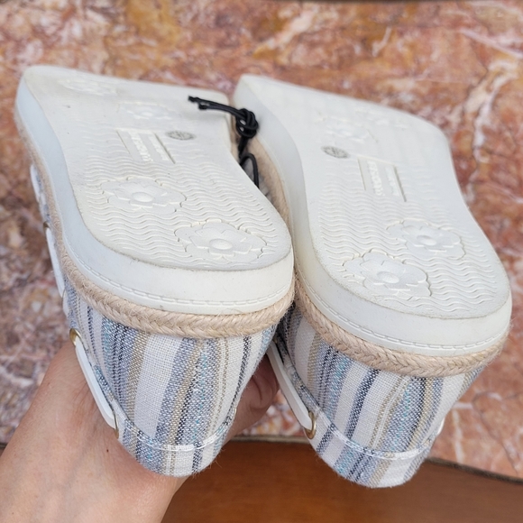 St. John’s Bay Comfort Flats Slip On Sneakers Sz 9 - Picture 7 of 15